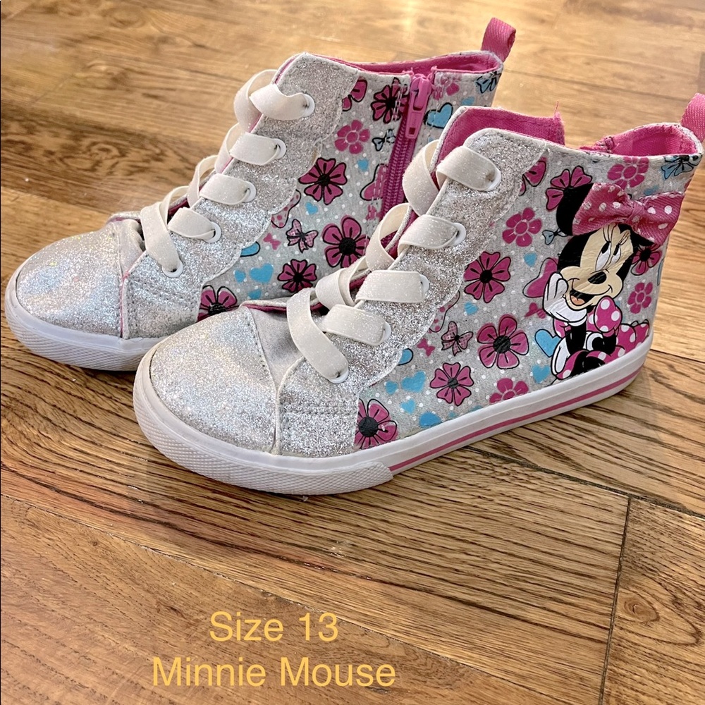 Minnie Mouse High Tops